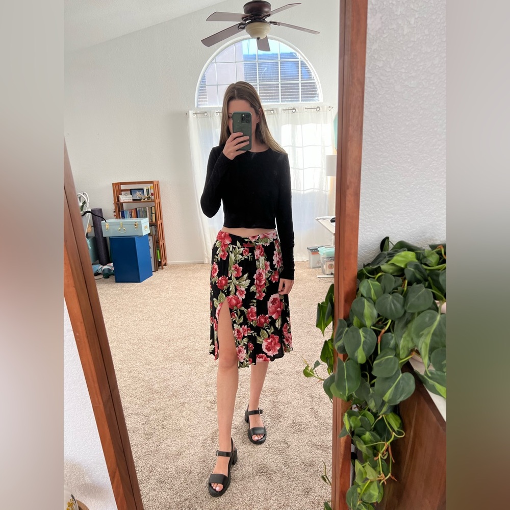 Forever 21 Rose Floral Midi Skirt